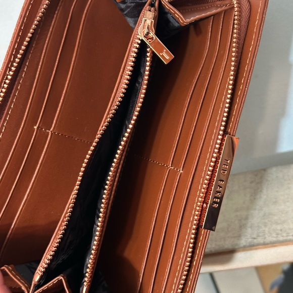 Ted Baker Tan Leather Zip Wallet - Picture 10 of 12